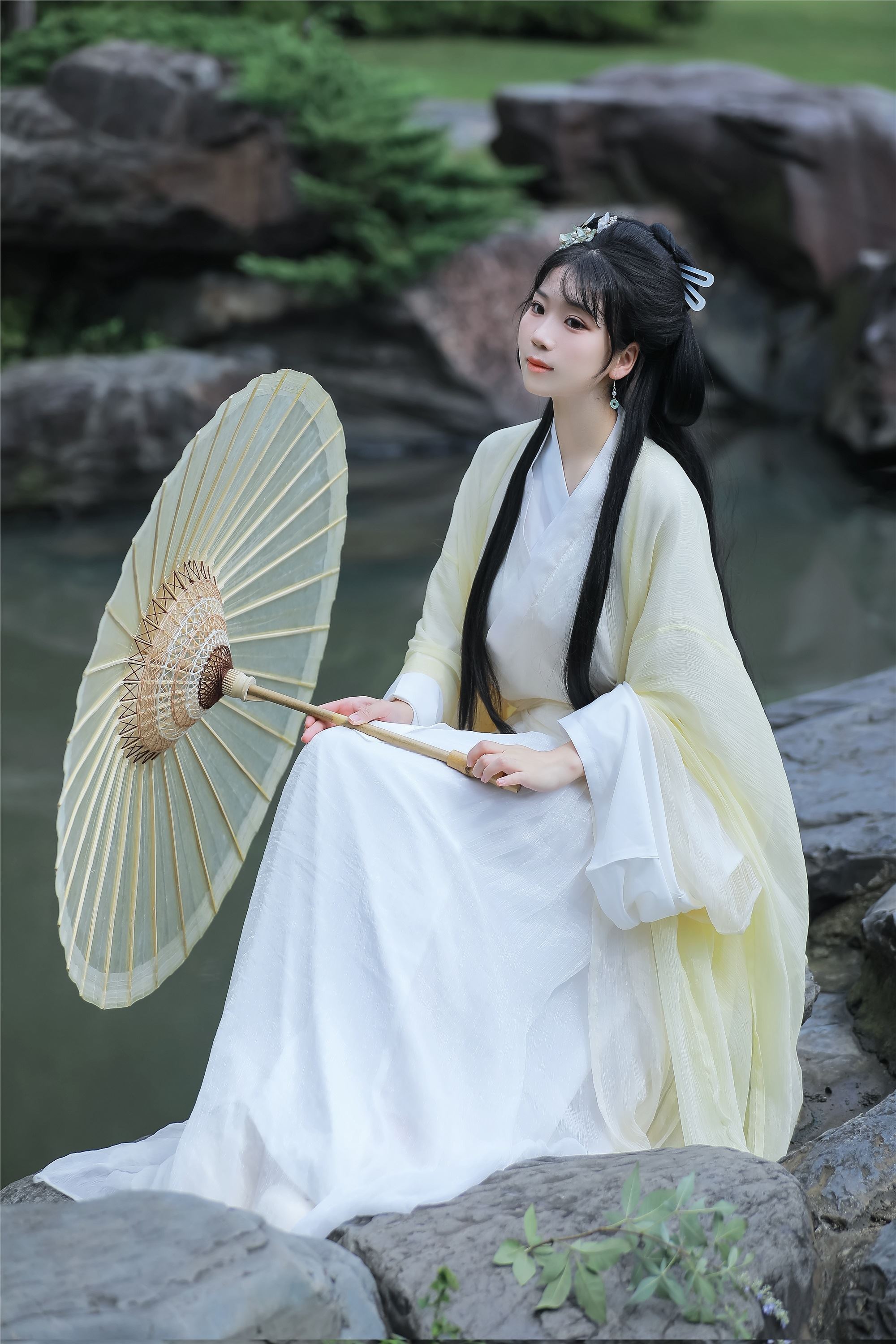 YITUYU艺图语 2025.01.20 关山渡 周周Ay